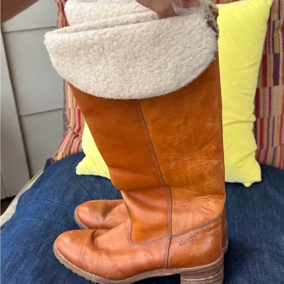 Dingo Leather and Faux Shearling Knee Boots - Picture 4 of 15